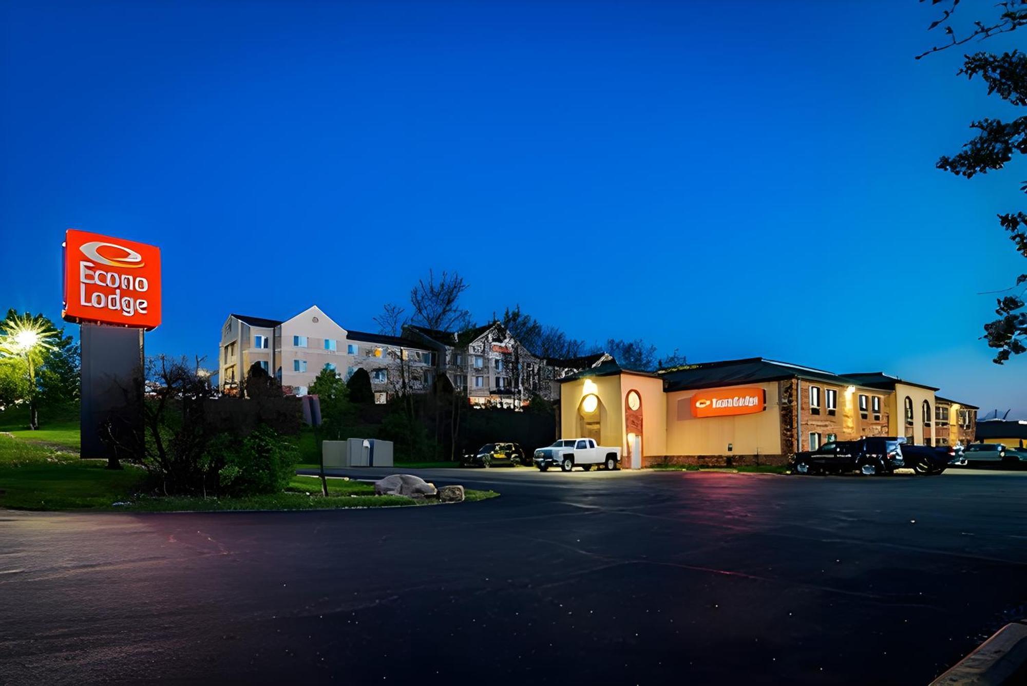 Econo Lodge Cleveland Southeast - Kent Streetsboro Exterior foto